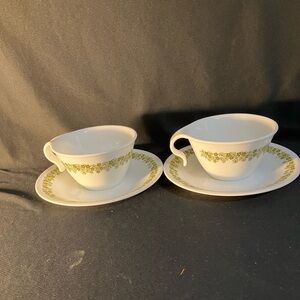 Corelle Cups & Saucers Spring Blossom Crazy Daisy  Vintage Hook Handle Stackable
